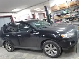 MMC OUTLANDER 2011